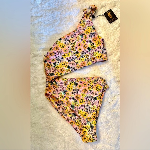 Skatie one piece - Picture 5 of 5